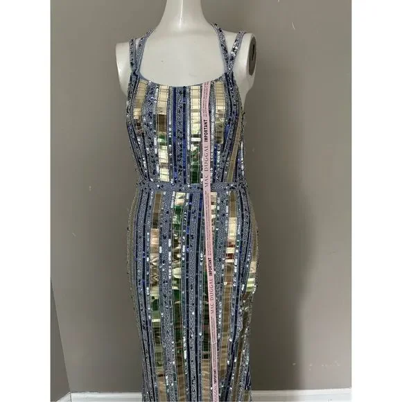 MAC DUGGAL HALTER NECK EMBELLISHED DETAILED BACK GOWN - Picture 5 of 11